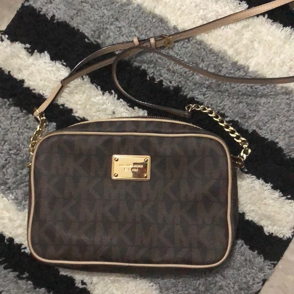Michael Kors Handbags - MK cross body bag